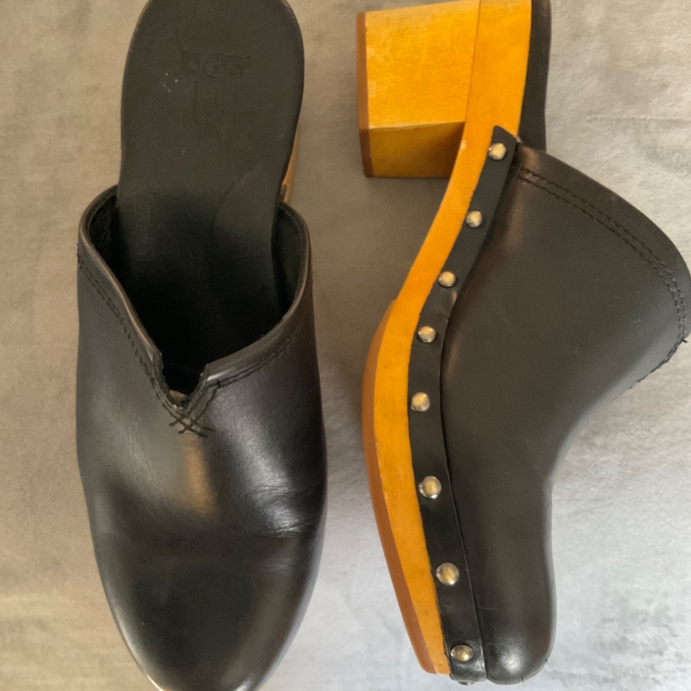 Ugg Clogs - image 4